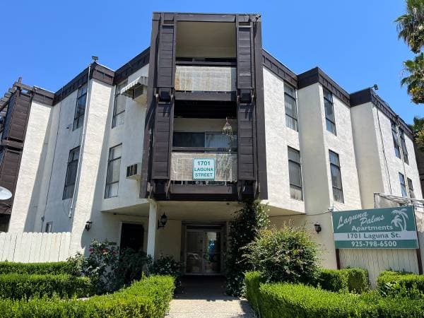 1BR/1BA Apartment · Concord photo 2