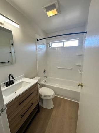 2BR/2BA Apartment · San Rafael photo 4