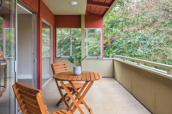 2BR/2BA Apartment on Massol Avenue · Los Gatos photo 1