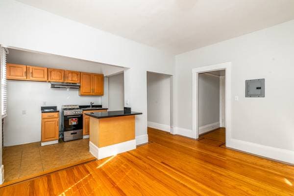 0BR/1BA Apartment on Post St · San Francisco photo 5