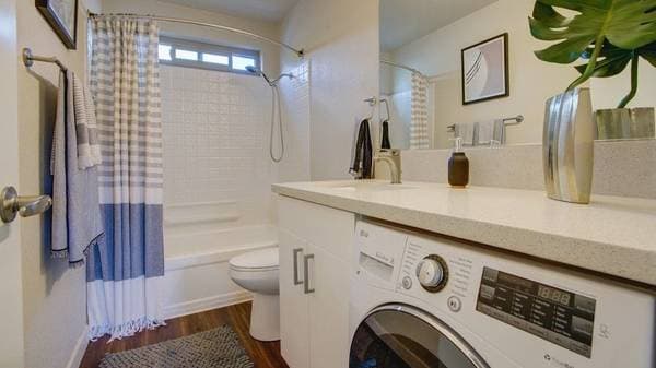 2BR/1BA Apartment · Fairfield photo 4