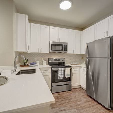 2BR/2BA Apartment on Ryland St. · San Jose photo 4