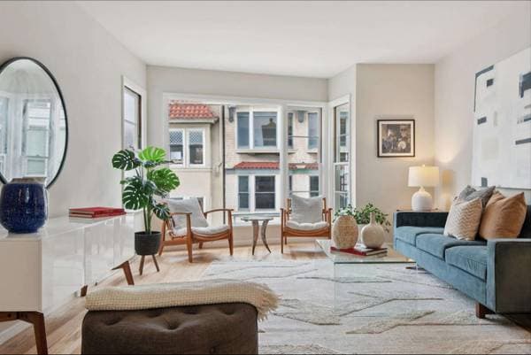 1BR/1BA Apartment on Clay · San Francisco photo 3