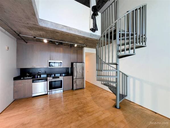 1BR/2BA Loft · San Francisco photo 2