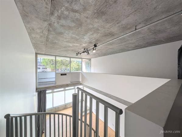1BR/2BA Loft · San Francisco photo 5