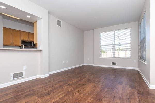 1BR/1BA Apartment on Schmidt Lane · El Cerrito photo 3