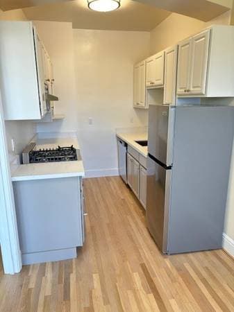 0BR/1BA Apartment on Chestnut · San Francisco photo 2