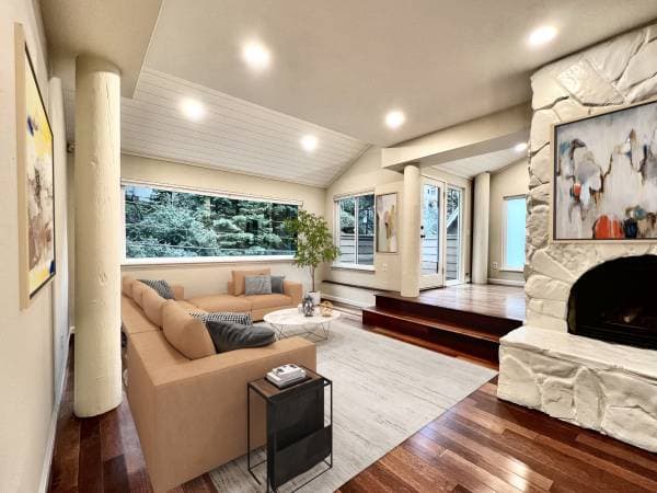 2BR/1BA Single Family House on Claremont Ave · Berkeley photo 2