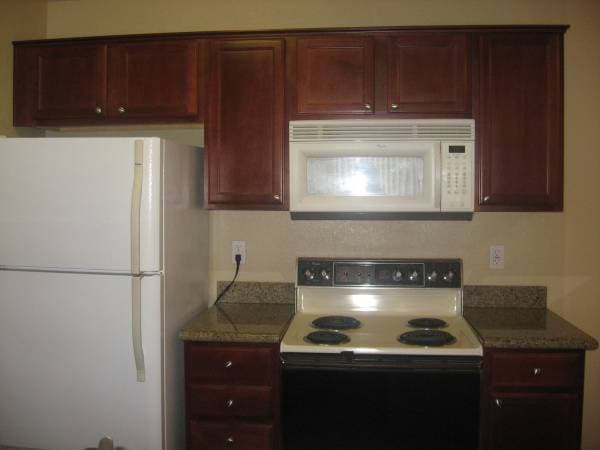 2BR/2BA Condo · Fremont photo 3