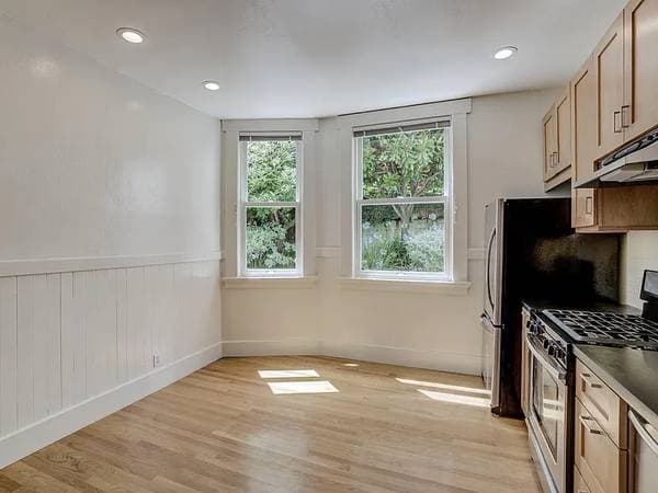 A Jaw-dropping Light-filled Three-bedroom Home In The Heart Of The City photo 5