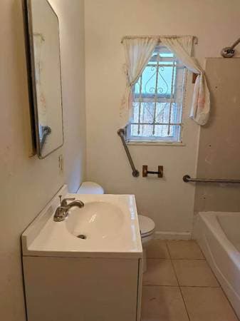 3BR/2BA Single Family House on 83rd Ave · Oakland photo 5