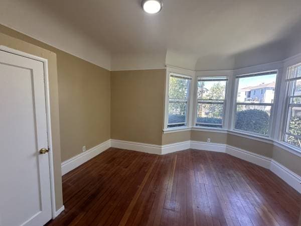 4BR/2BA Apartment · Emeryville photo 4