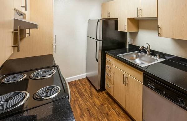 1BR/1BA Apartment on Parkmoor Avenue · San Jose photo 5