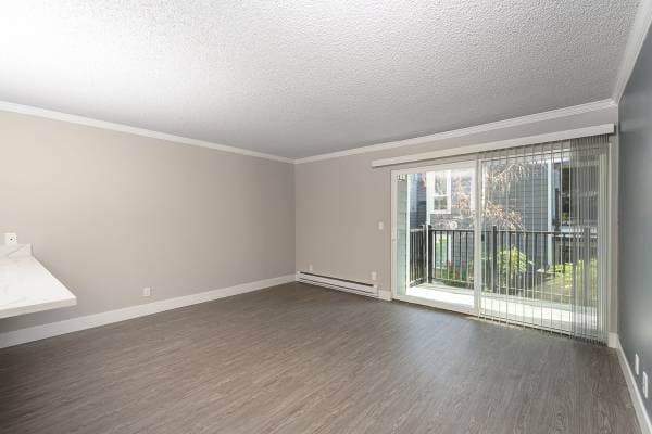 1BR/1BA Apartment on Rainbow Dr · Mountain View photo 2