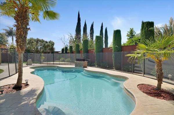 1BR/1BA In Law Adu on Ervin Ct · Gilroy photo 5