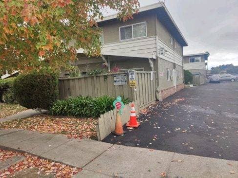 2BR/2BA Townhouse · Hayward photo 2