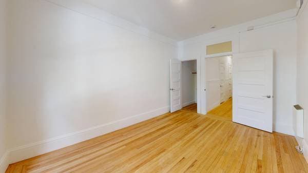 2BR/1BA Apartment on Duboce Aves · San Francisco photo 1