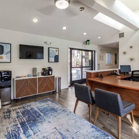 2BR/2BA Apartment on Paseo Padre Pkwy · Fremont photo 2