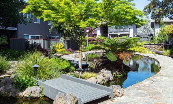 2BR/1BA Apartment on Orchard Avenue · Hayward photo 1