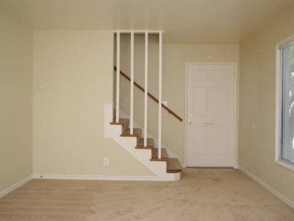 2BR/1BA Townhouse · San Leandro photo 5