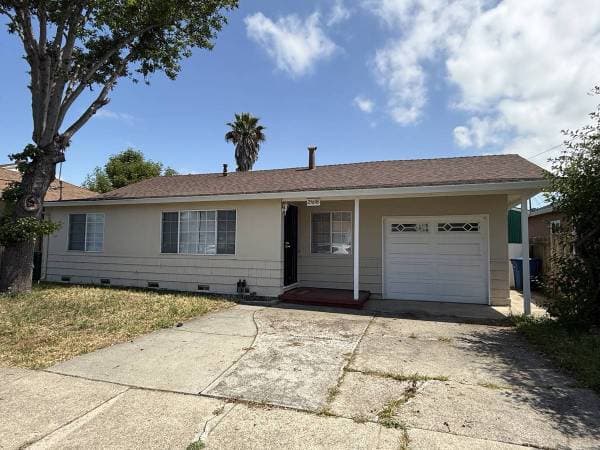 4BR/2BA Single Family House on Lander Ave Near Wyeth · Hayward photo 1