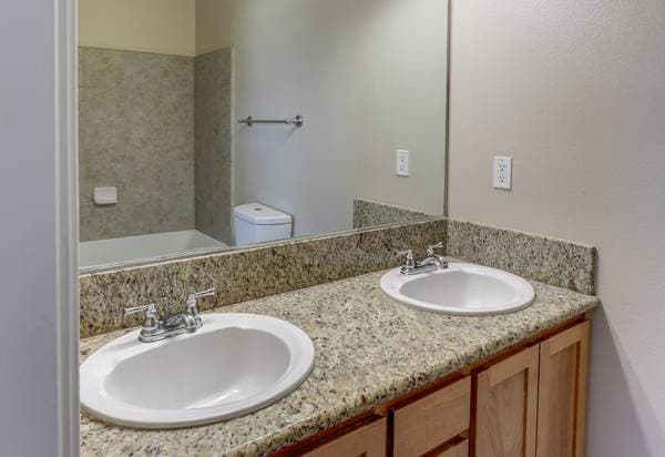 Apartments on Doubles Drive · Santa Rosa photo 3