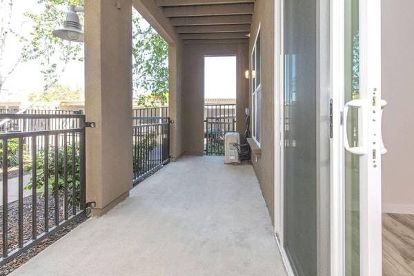 1BR/1BA Apartment on Schmidt Lane · El Cerrito photo 2