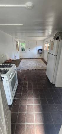 0BR/1BA Apartment on Laverne Ave · Aptos photo 4