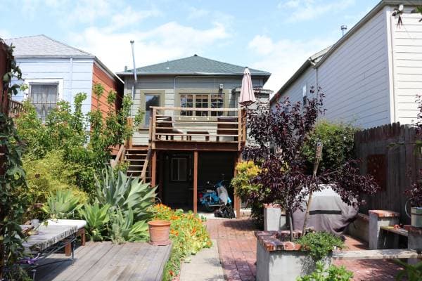 1BR/1BA Single Family House on Hannah Street Unit A · Emeryville photo 4