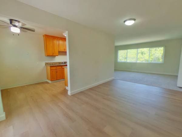 3BR/2BA Apartment on Coleman Place · Menlo Park photo 3