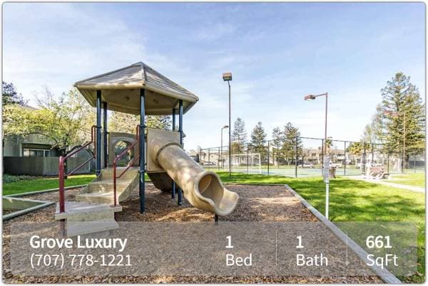 1BR/1BA Townhouse on Lakeville Cir · Petaluma photo 2