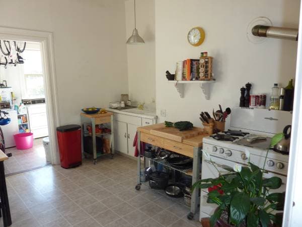 3BR/2BA Single Family House · San Francisco photo 5