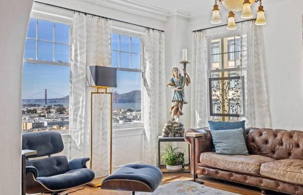 Apartments on Van Ness Ave · San Francisco photo 1