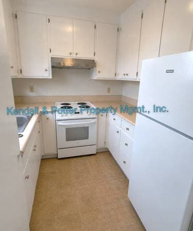 2BR/1BA Apartment on Alhambra Avenue · Santa Cruz photo 4