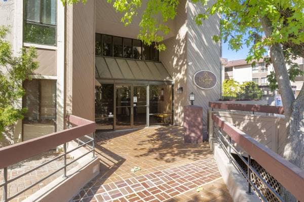 1BR/2BA Apartment on N El Camino Real · San Mateo photo 5