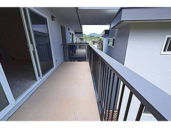 2BR/2BA Apartment · San Rafael photo 4