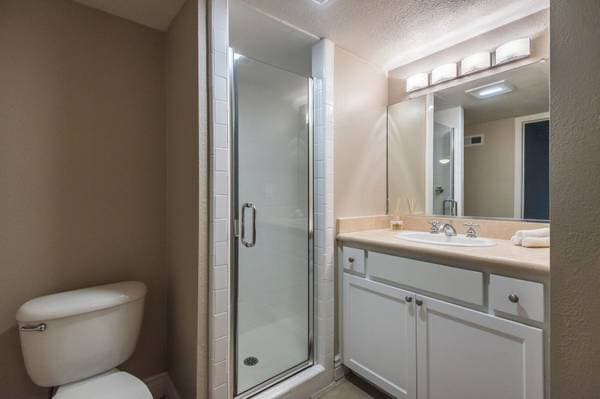2BR/2BA Apartment on Massol Avenue · Los Gatos photo 5