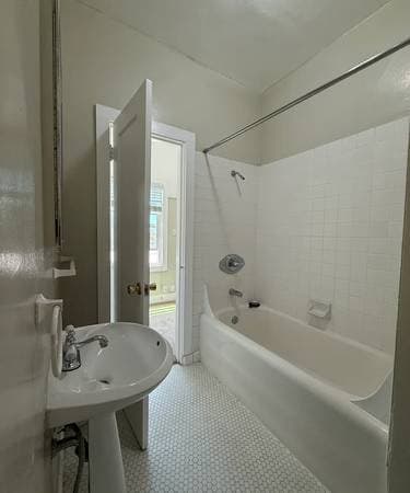 Bright Furnished 1bd/1ba Near Uc Berkeley – Quiet, Updated &amp; Move-in Ready photo 1