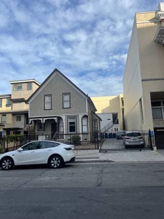 4BR/2BA Single Family House on Addison Street · Berkeley photo 1