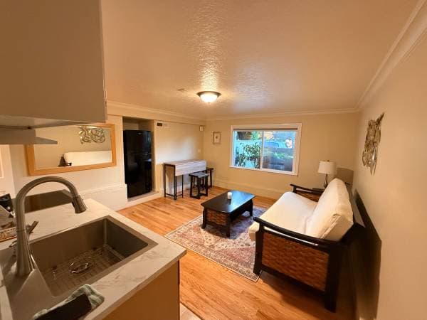 0BR/1BA In Law Adu · Aptos photo 2