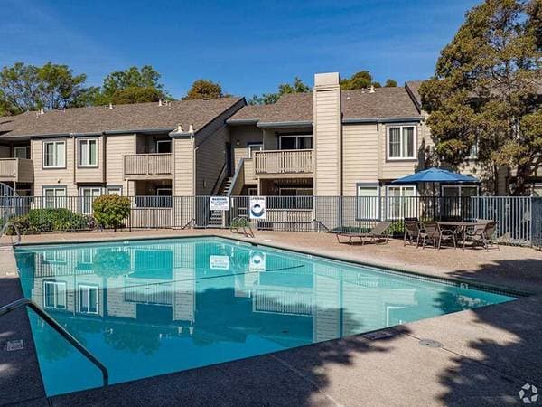 1BR/1BA Apartment on Larissa Lane · Vallejo photo 4