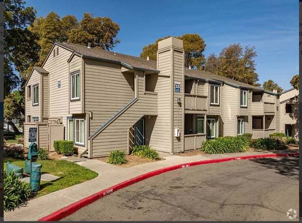 1BR/1BA Apartment on Larissa Lane · Vallejo photo 5