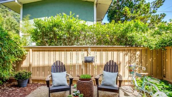 2BR/1BA Apartment on Casa Buena Dr · Corte Madera photo 1