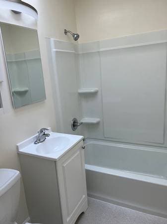2BR/1BA Apartment on Bartlett St · San Francisco photo 5