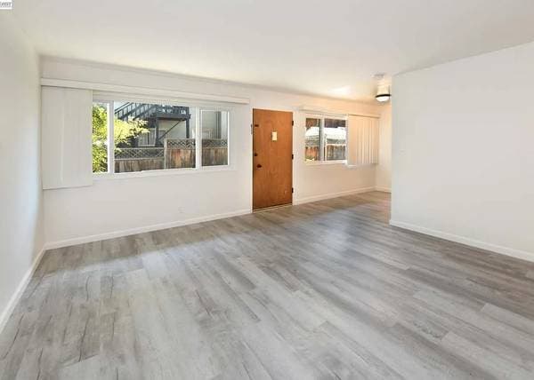 2BR/1BA Apartment on Hearst Ave · Berkeley photo 5