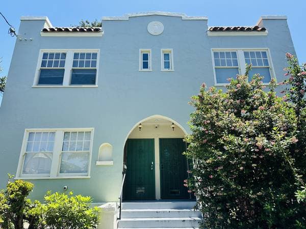 1BR/1BA Apartment · Berkeley photo 2