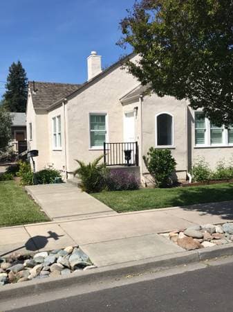 2BR/1BA Single Family House · Napa photo 2