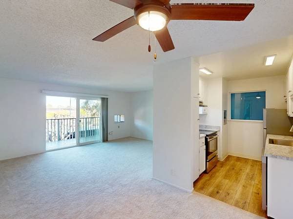 2BR/2BA Apartment on Ignacio Blvd · Novato photo 2