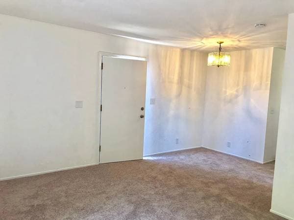 Bright and Spacious 3BD/3BA Home with Bonus Room and Garage photo 2