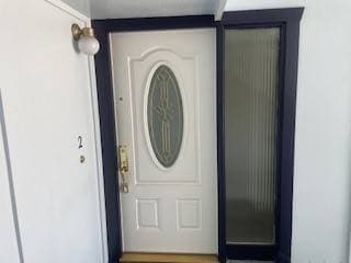 2BR/1BA Apartment · San Mateo photo 5